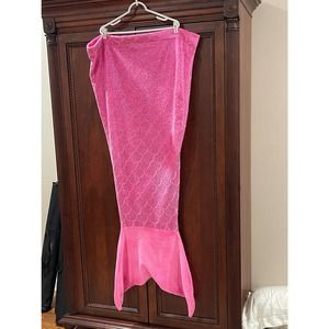 Justice Mermaid Tail Blanket, Pink Shimmer